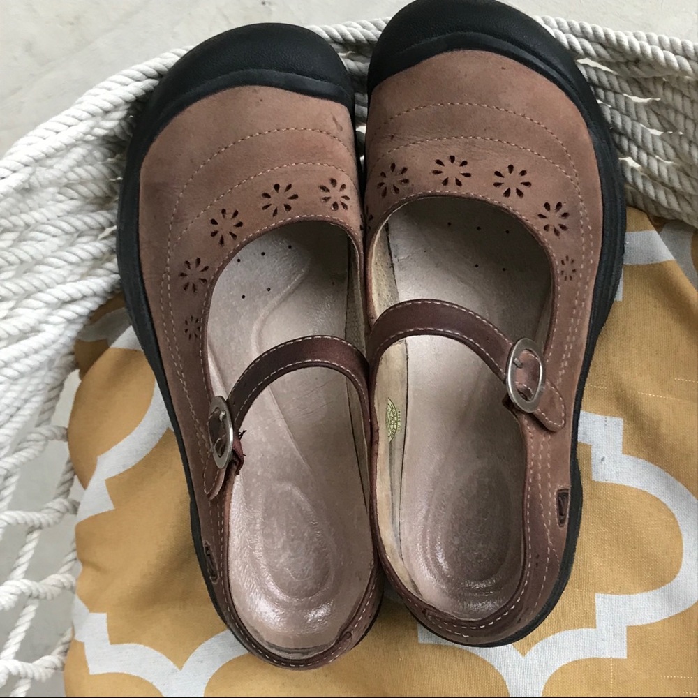 Keen Mary Jane Calistoga Floral Cutouts